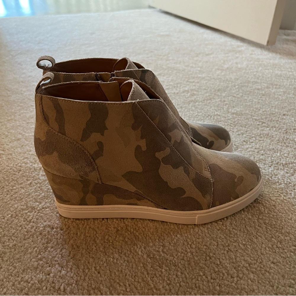 Wedge sneakers-Palolo Linea brand size 8.5 NEVER WORN